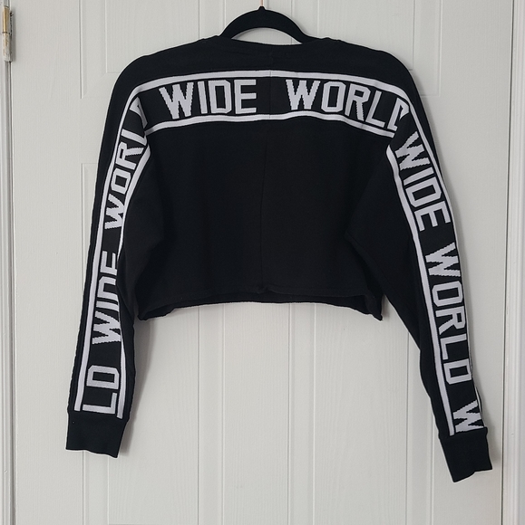 Crop sweatshirt - Picture 6 of 6